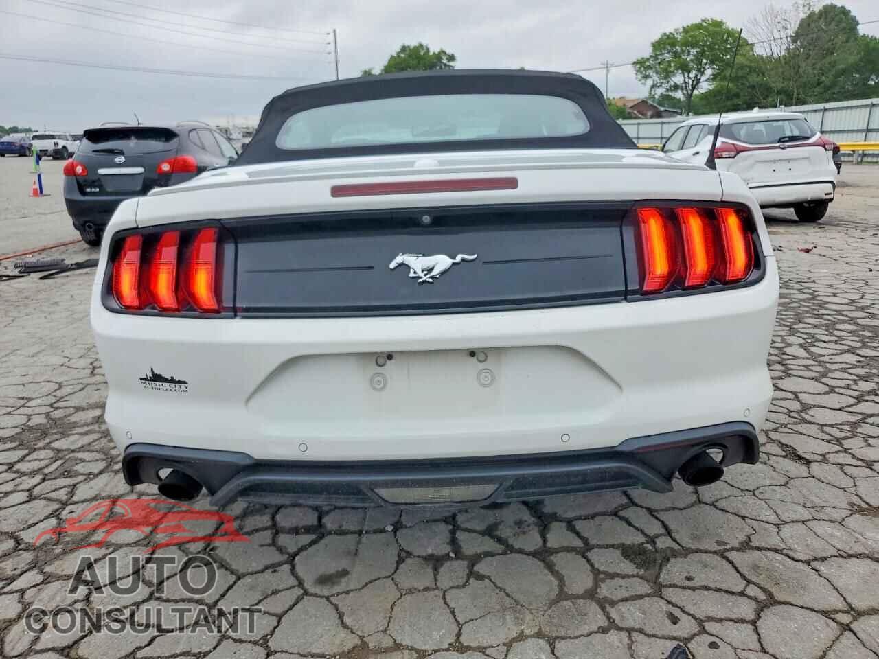 FORD MUSTANG 2018 - 1FATP8UH6J5111766