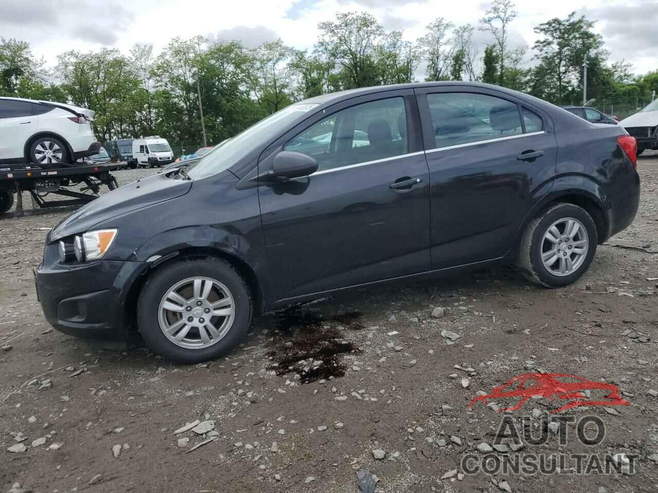 CHEVROLET SONIC 2014 - 1G1JC5SG3E4196043