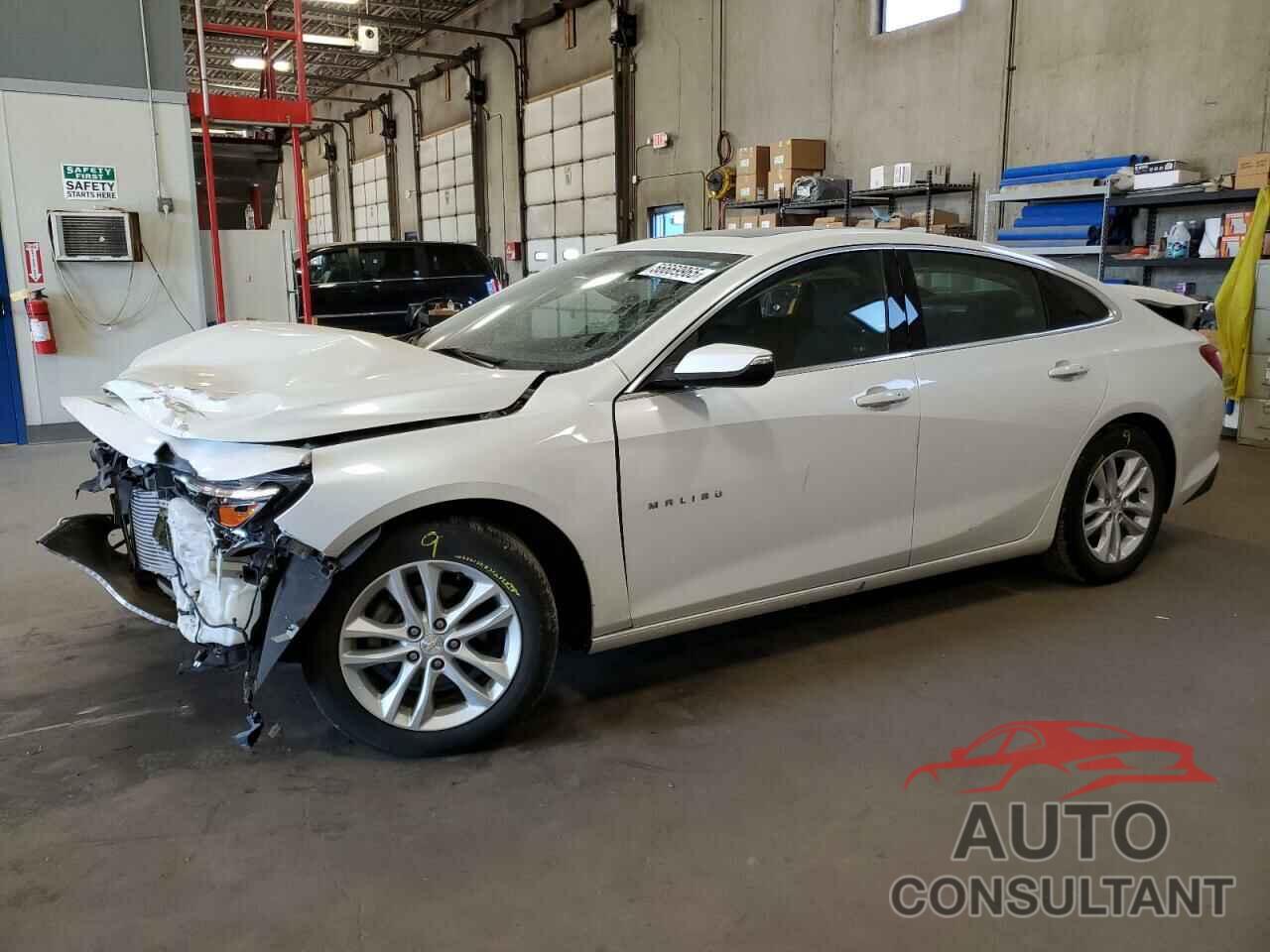 CHEVROLET MALIBU 2016 - 1G1ZE5ST0GF332565