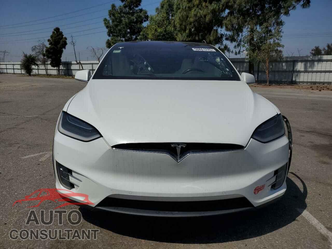 TESLA MODEL X 2017 - 5YJXCBE2XHF051384