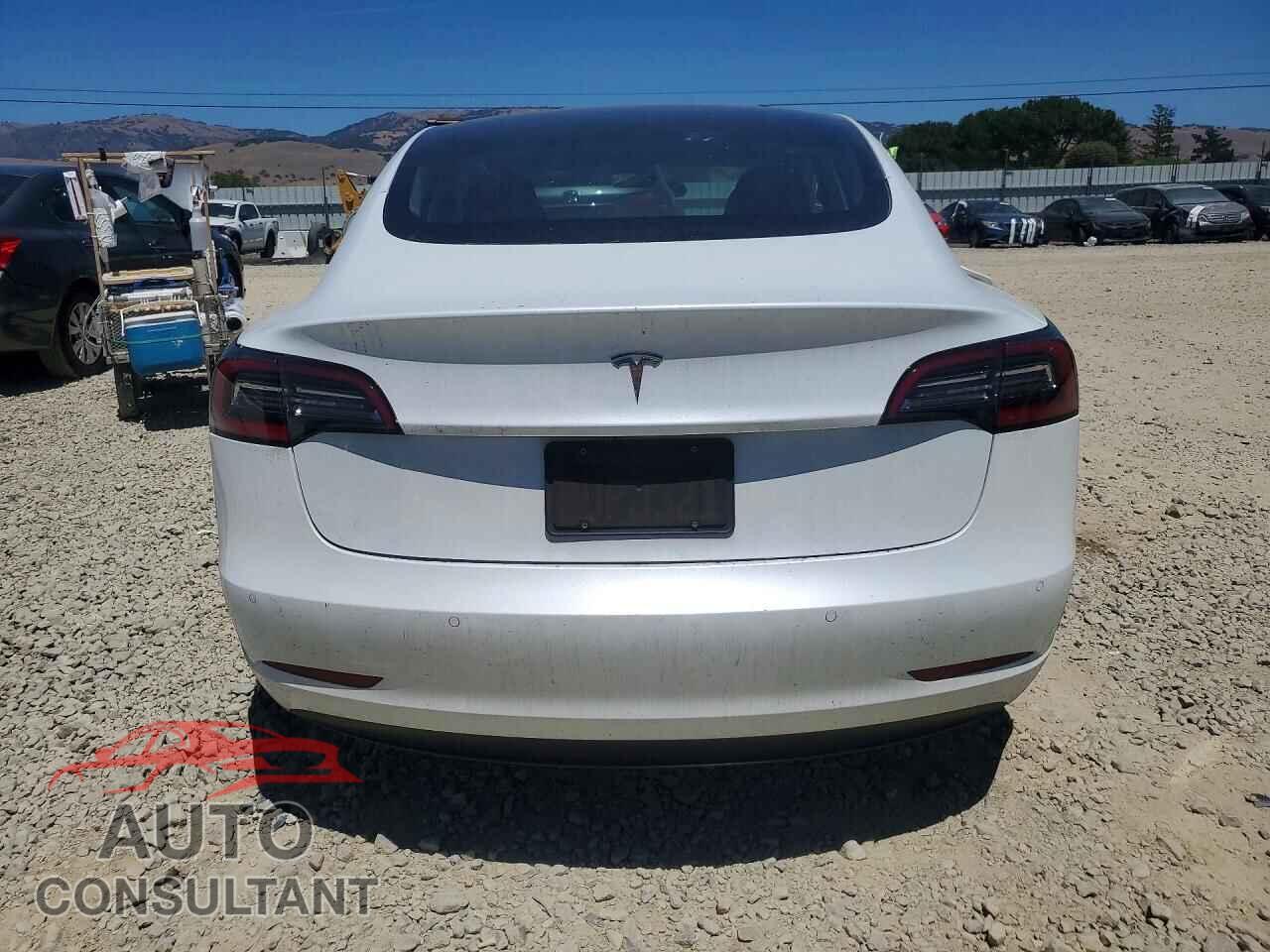 TESLA MODEL 3 2021 - 5YJ3E1EA9MF876949