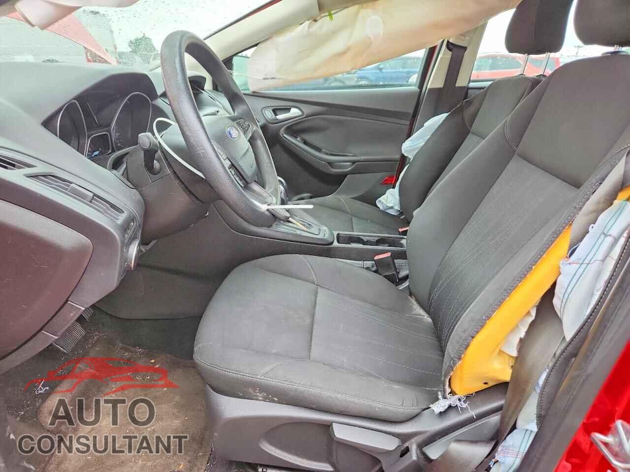 FORD FOCUS 2016 - 1FADP3K29GL222404