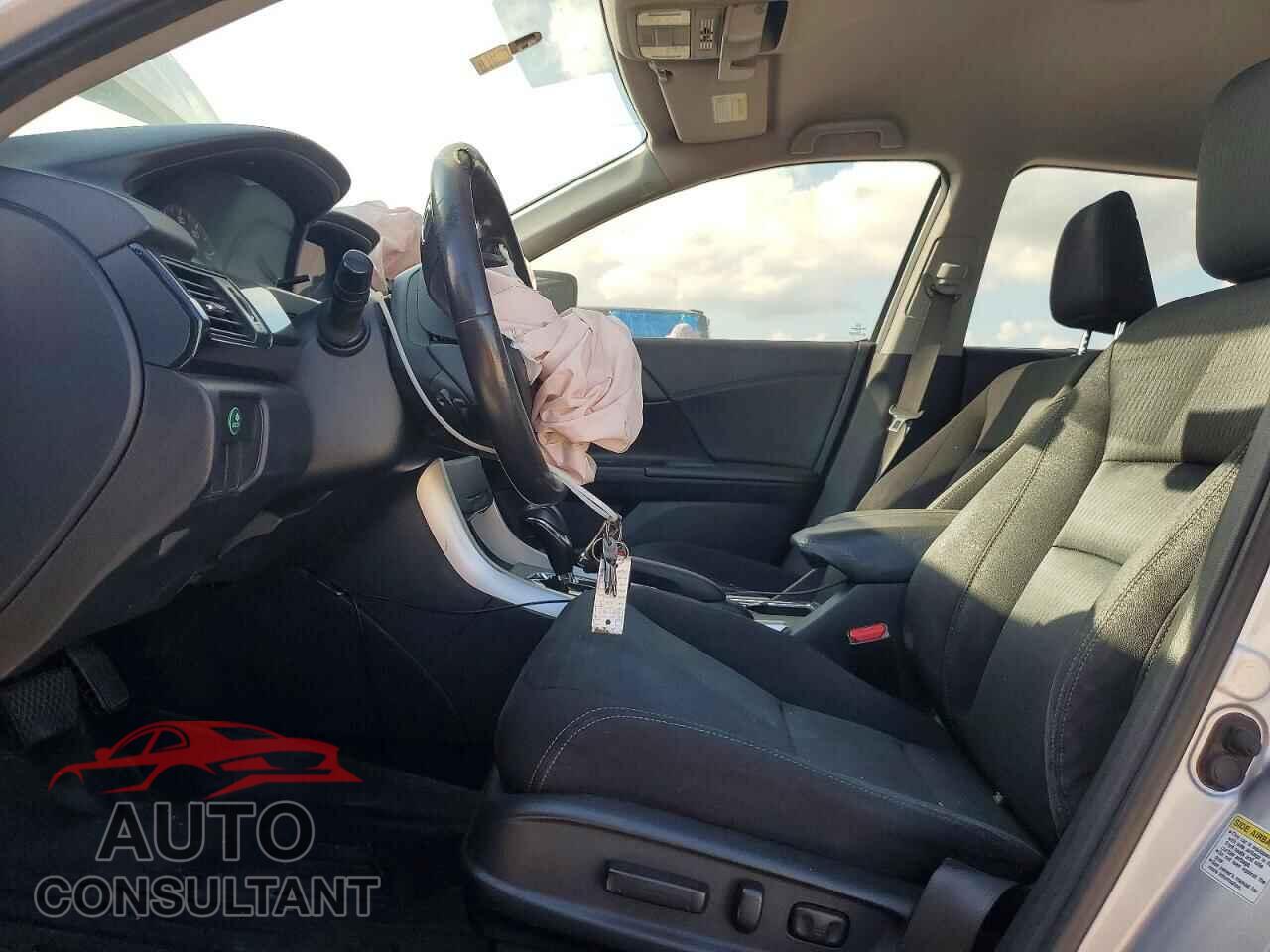 HONDA ACCORD 2013 - 1HGCR2F54DA090398