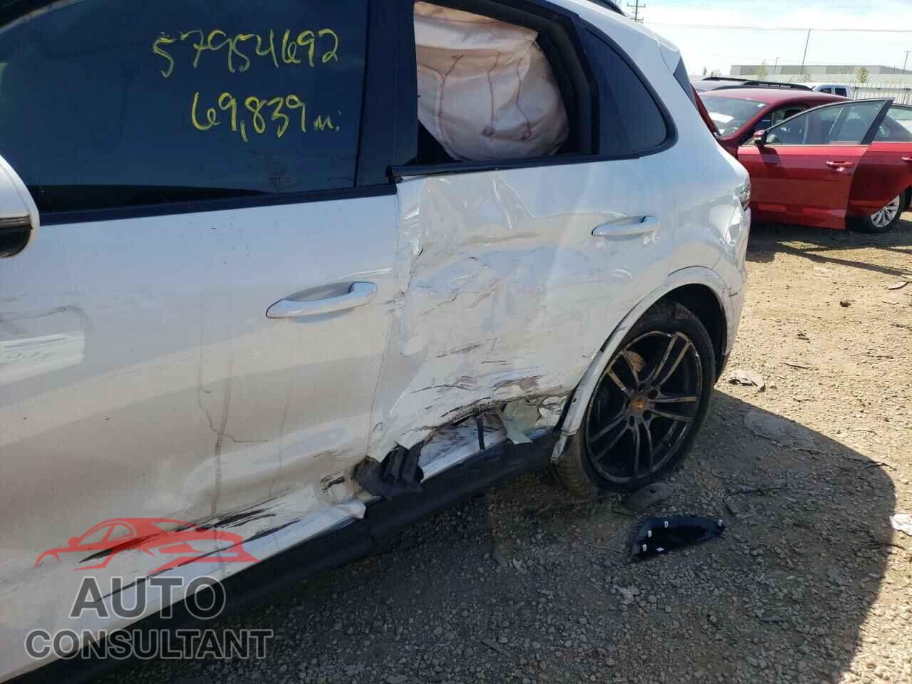 PORSCHE CAYENNE 2019 - WP1AA2AY7KDA05806