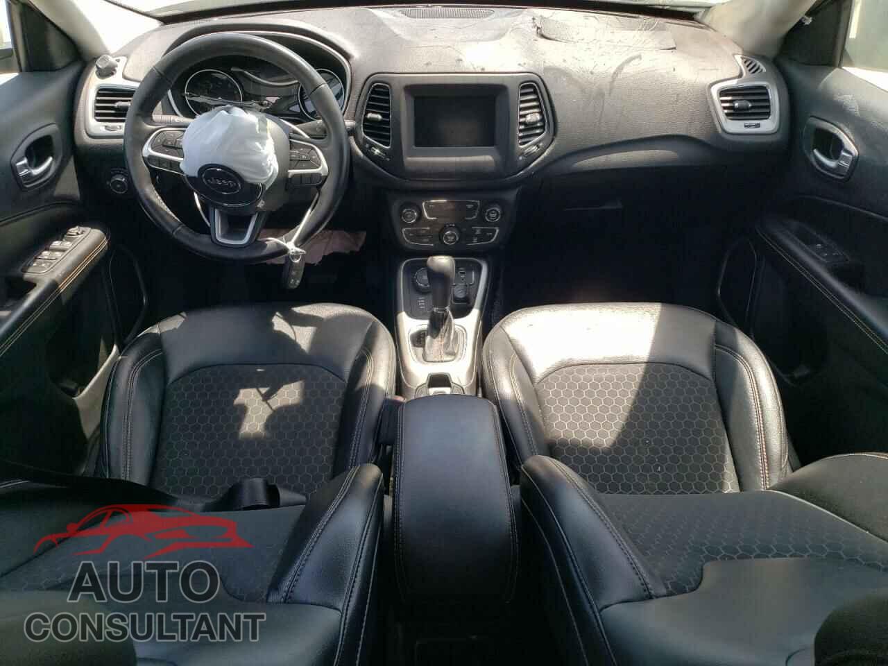 JEEP COMPASS 2019 - 3C4NJDBB2KT600209
