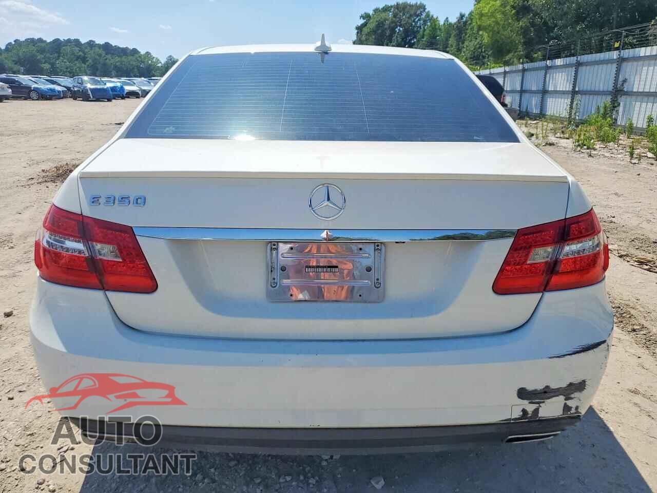MERCEDES-BENZ E-CLASS 2012 - WDDHF5KB1CA527210