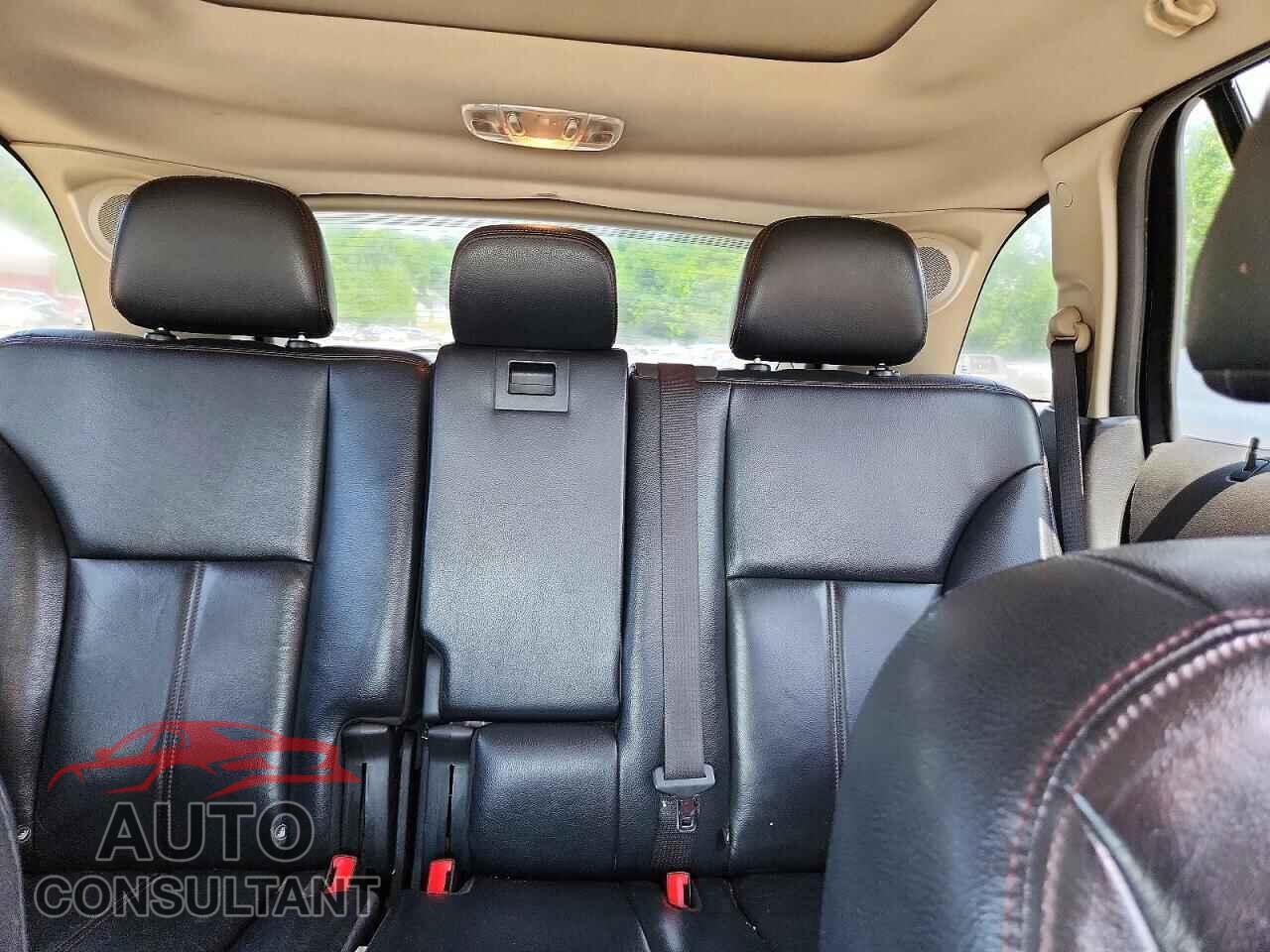 FORD EDGE 2011 - 2FMDK4KC4BBA66249