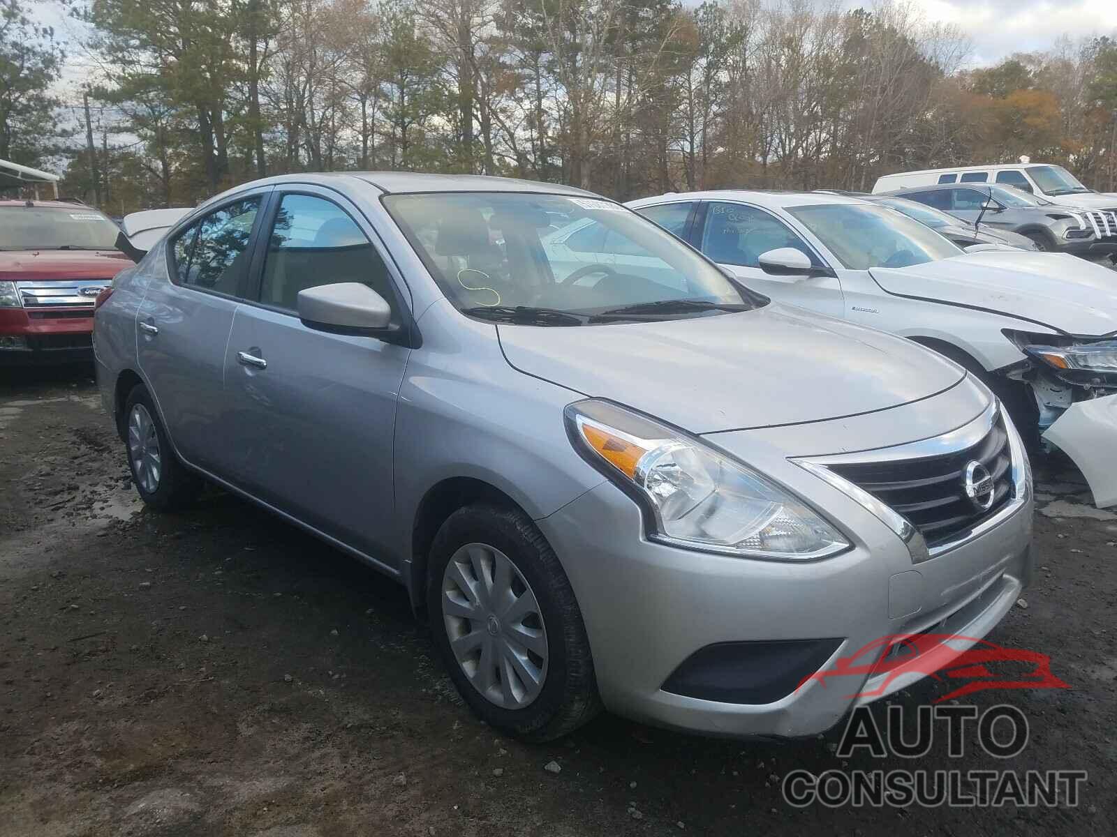 NISSAN VERSA 2017 - 3N1CN7AP3HL853500