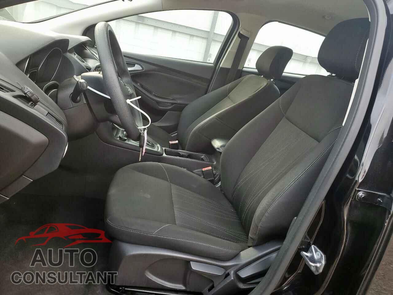 FORD FOCUS 2018 - 1FADP3F29JL204048