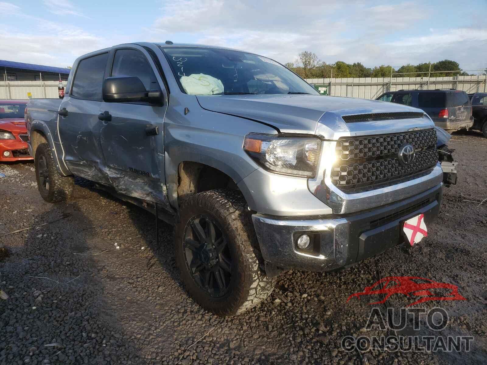 TOYOTA TUNDRA 2018 - 5TFDW5F15JX681147