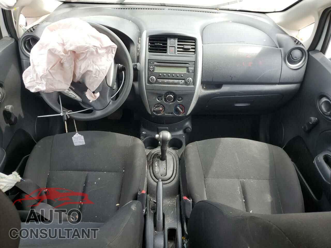 NISSAN VERSA 2017 - 3N1CE2CP1HL373780