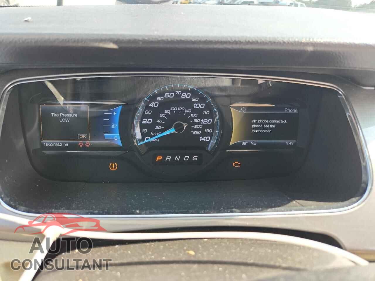 FORD TAURUS 2017 - 1FAHP2E83HG111630