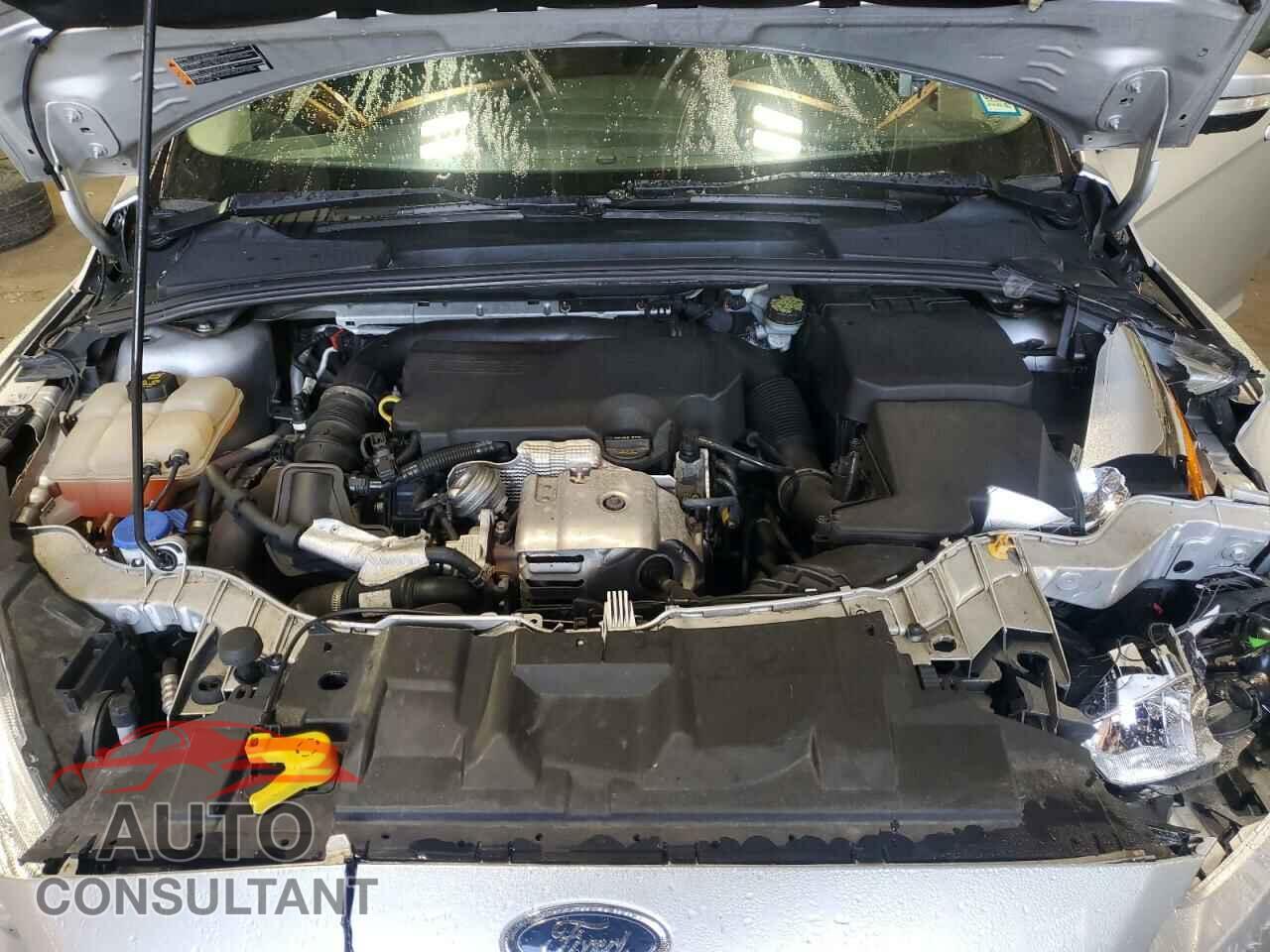 FORD FOCUS 2015 - 1FADP3FE6FL213565