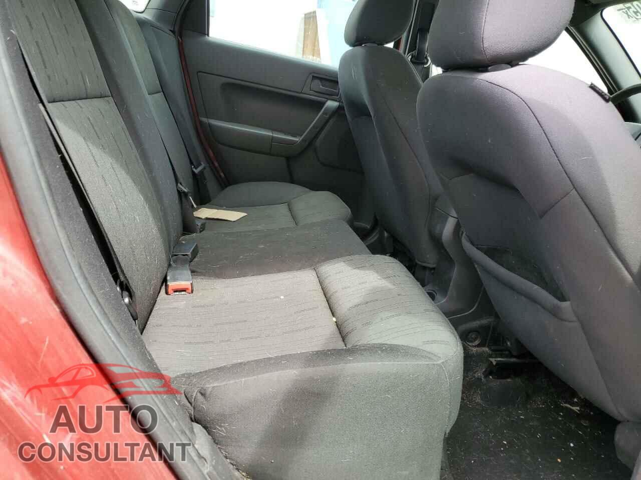 FORD FOCUS 2011 - 1FAHP3FN6BW199922
