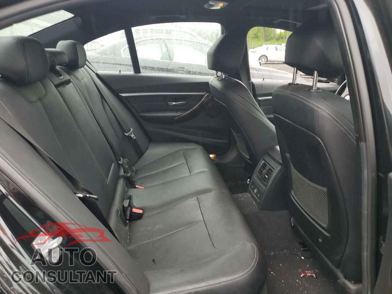 BMW 3 SERIES 2017 - WBA8D9C31HA005129