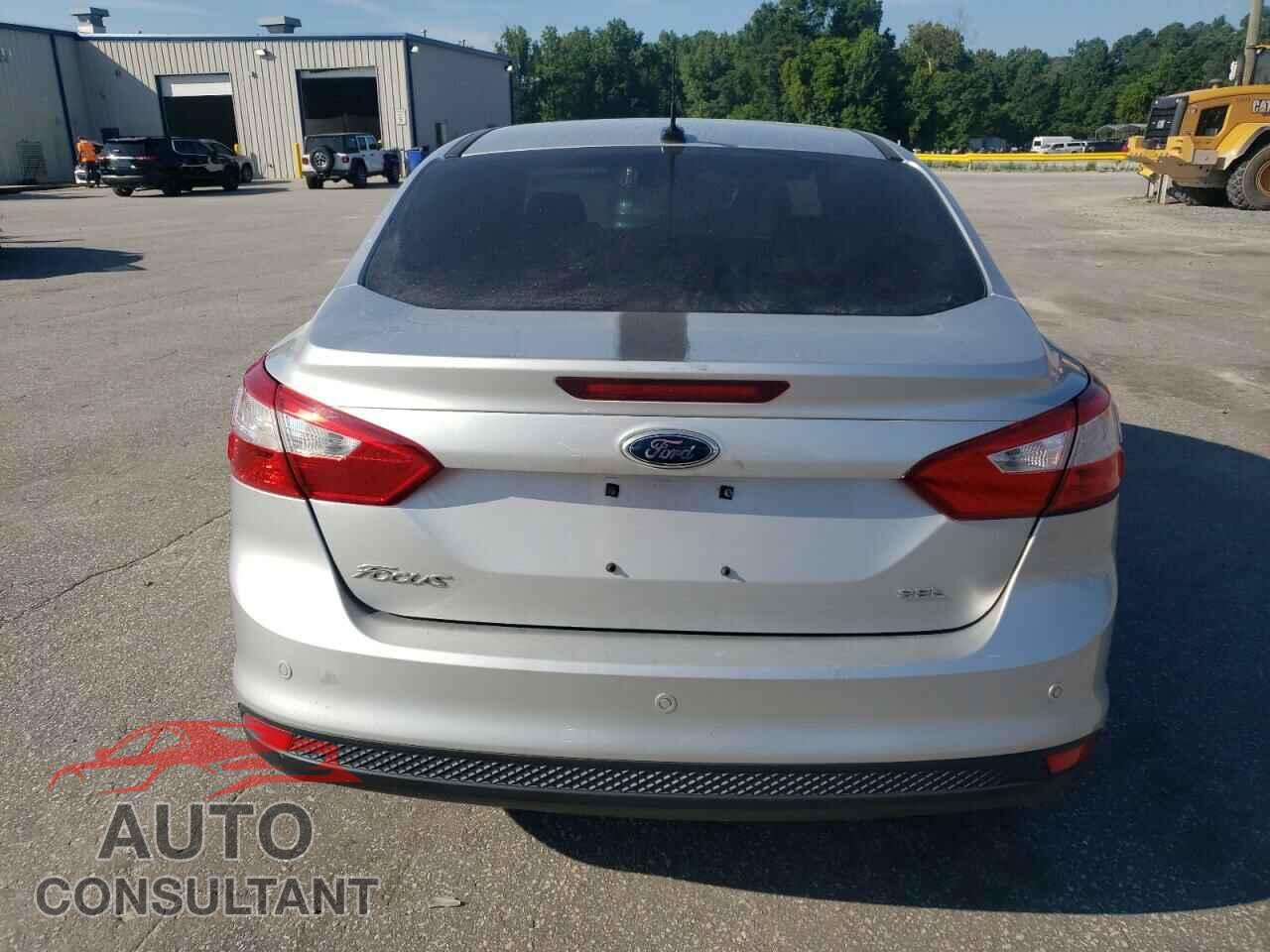 FORD FOCUS 2012 - 1FAHP3H2XCL102095