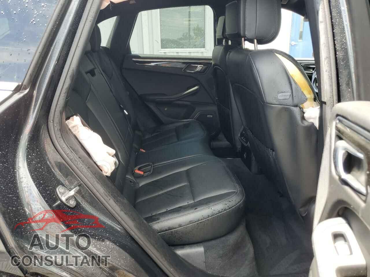 PORSCHE MACAN 2018 - WP1AA2A59JLB14598