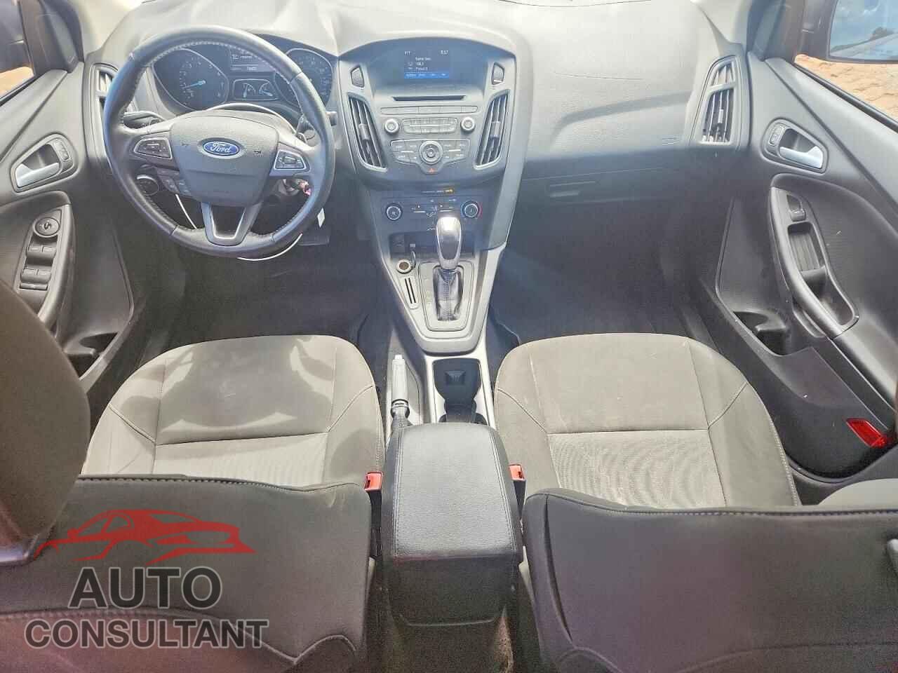 FORD FOCUS 2015 - 1FADP3F20FL268793