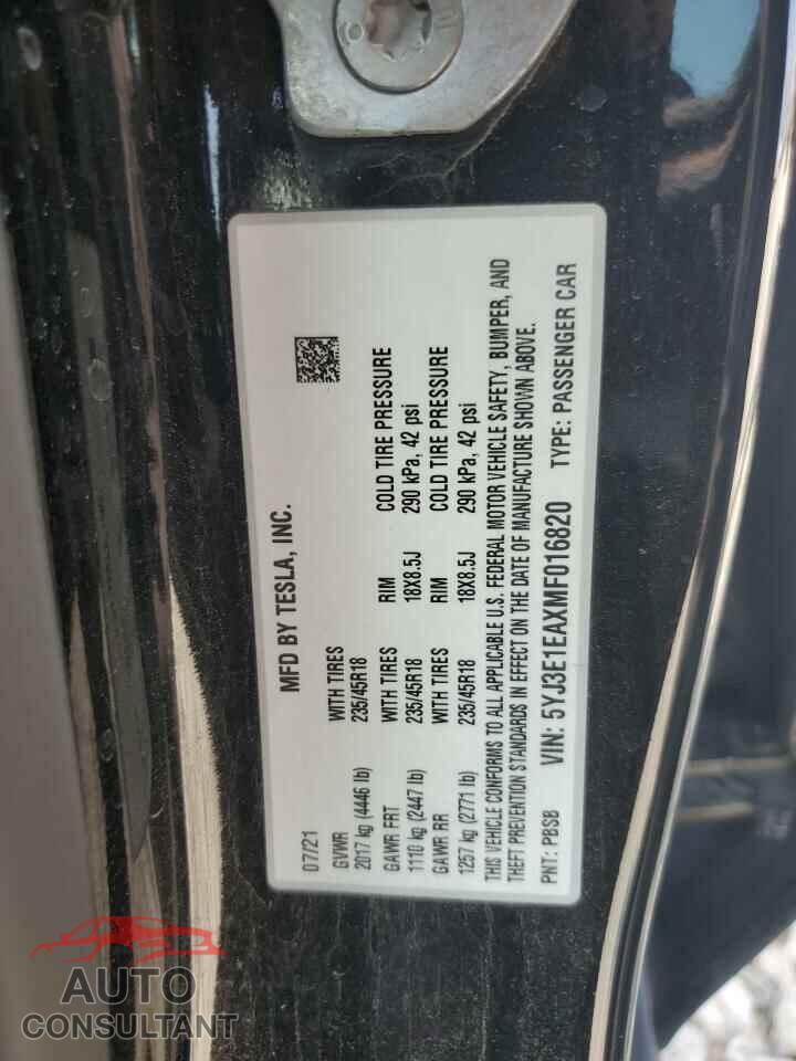 TESLA MODEL 3 2021 - 5YJ3E1EAXMF016820