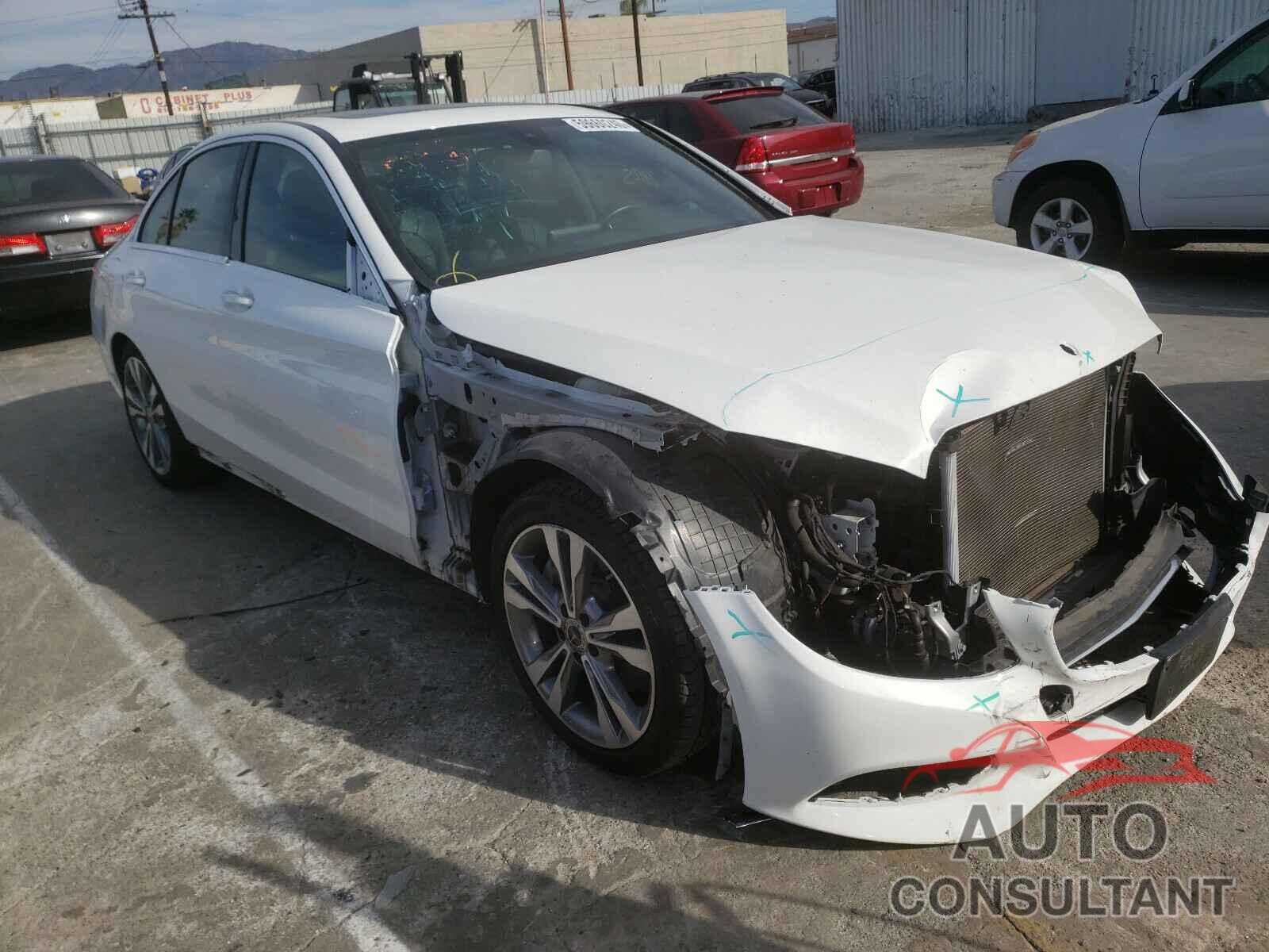 MERCEDES-BENZ C-CLASS 2018 - 55SWF4JB0JU239727
