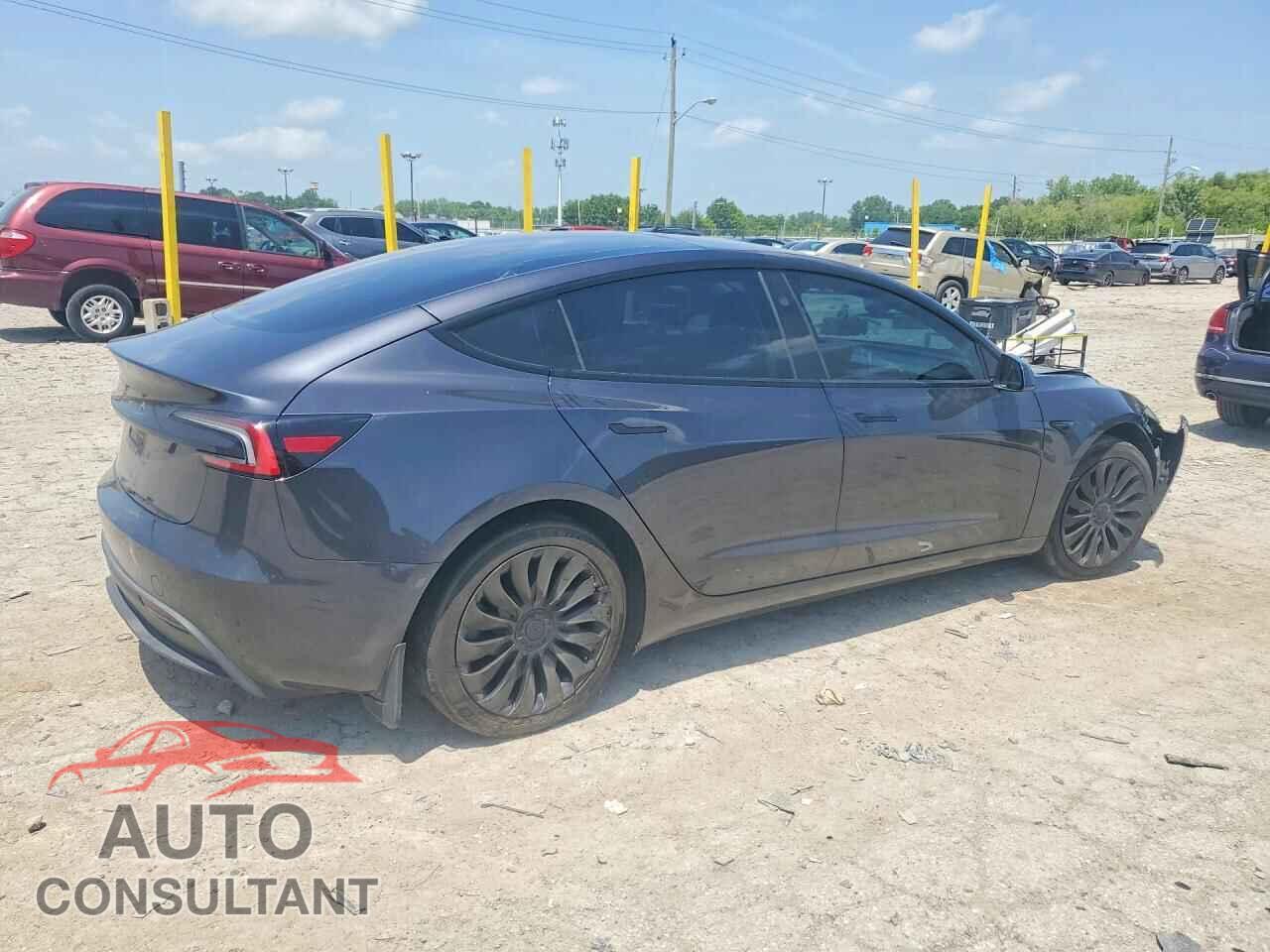 TESLA MODEL 3 2024 - 5YJ3E1EA0RF843958