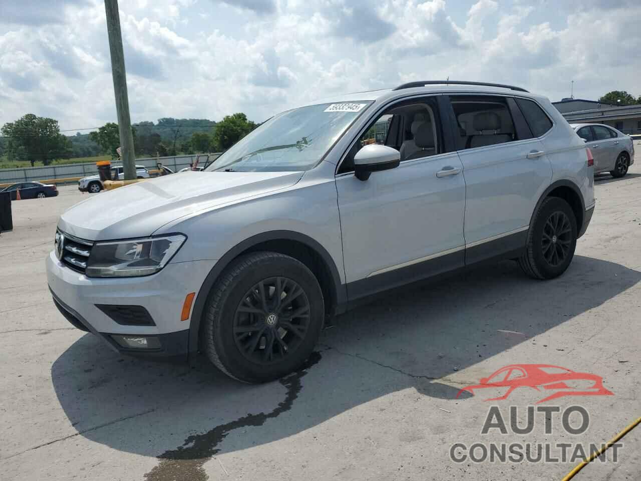 VOLKSWAGEN TIGUAN 2018 - 3VV3B7AX1JM033195