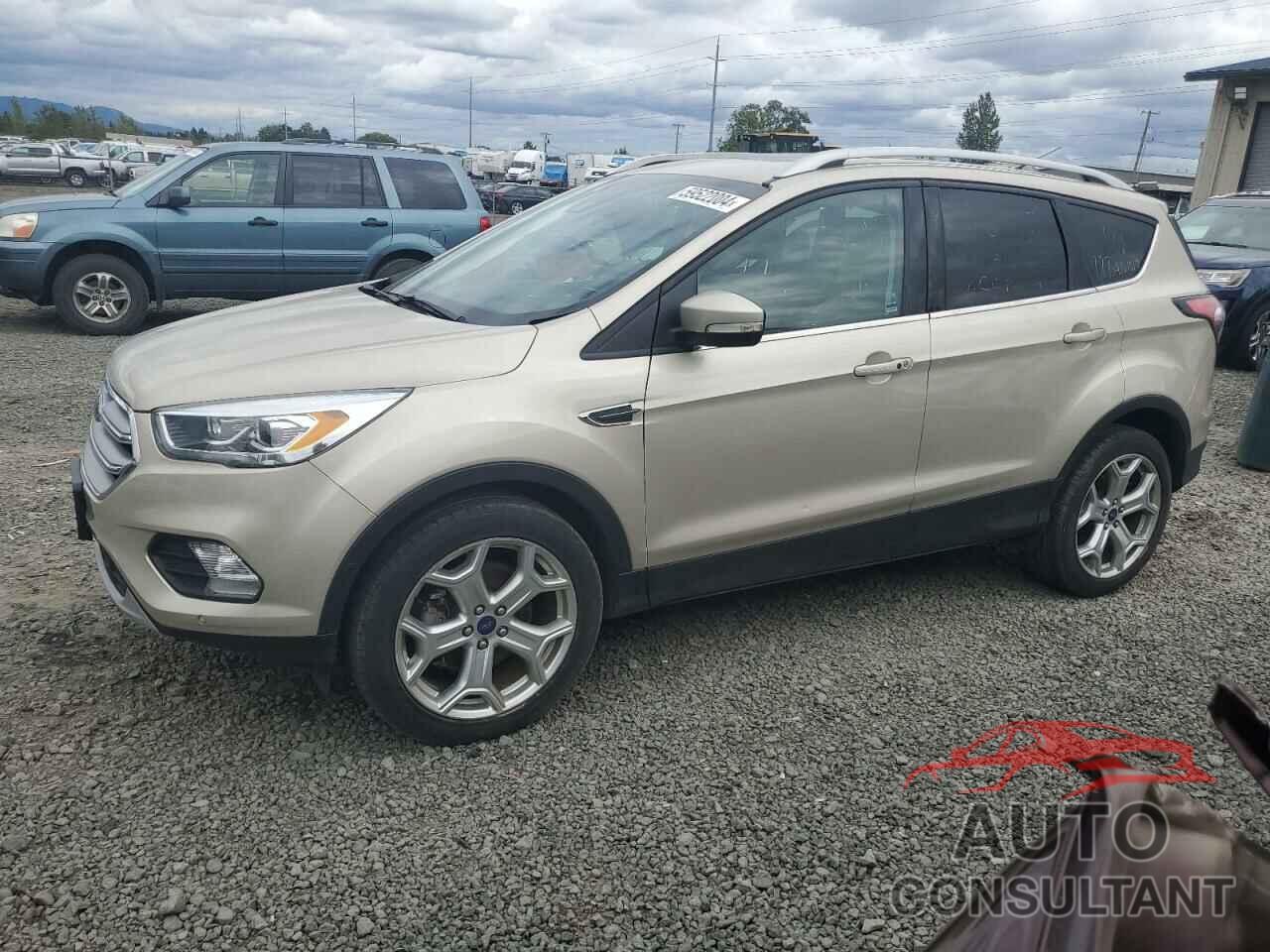 FORD ESCAPE 2017 - 1FMCU9J91HUB03012