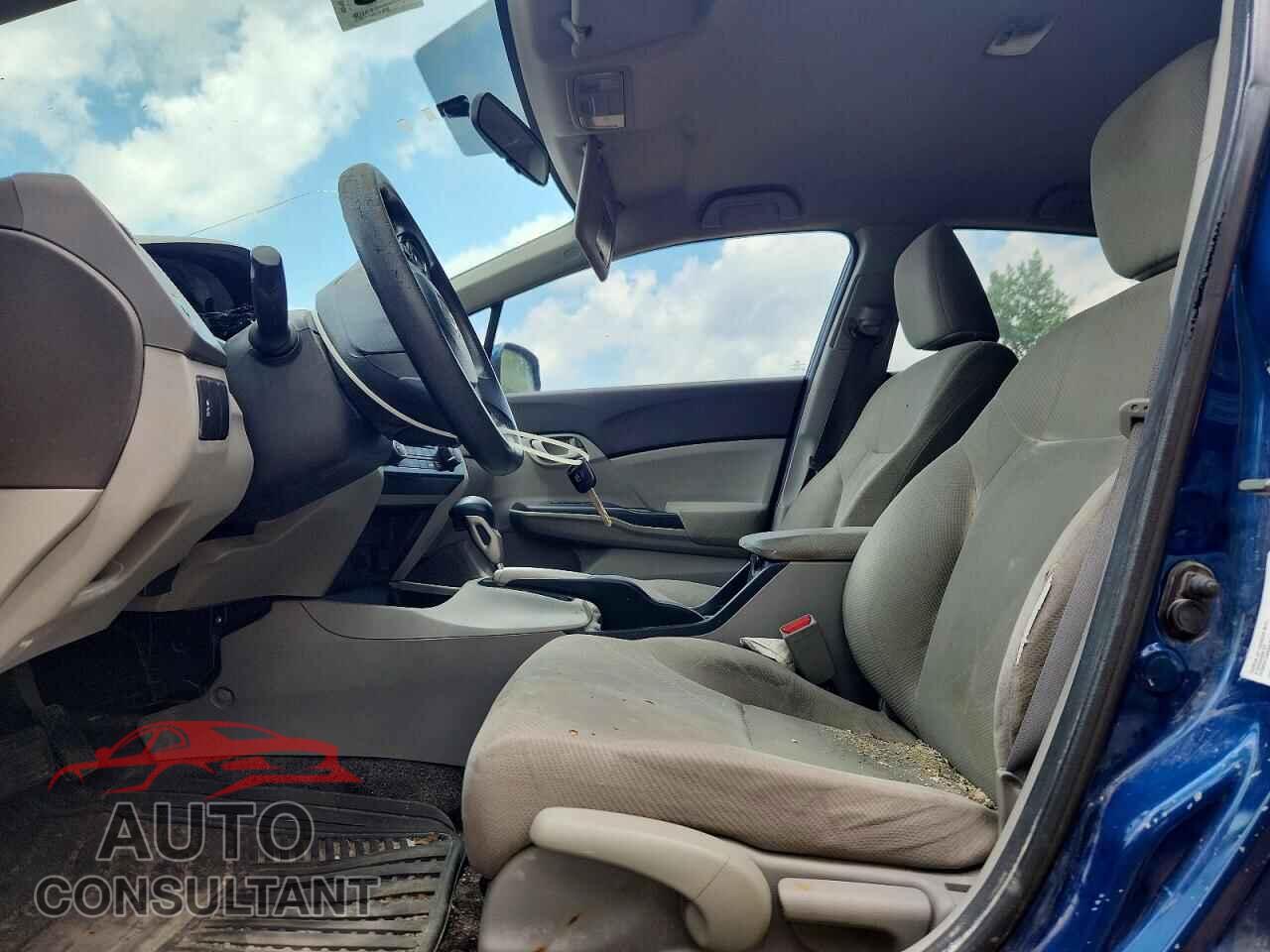 HONDA CIVIC 2012 - 2HGFB2F47CH018247