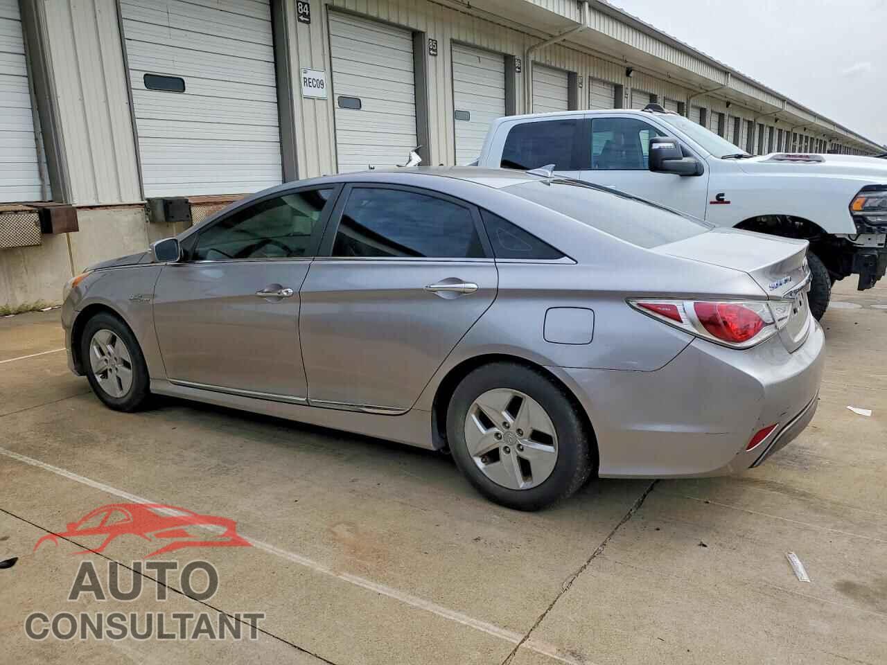 HYUNDAI SONATA 2012 - KMHEC4A42CA041908