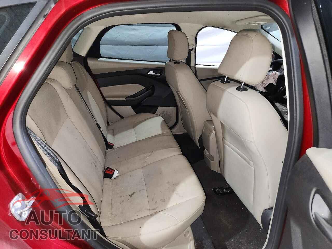 FORD FOCUS 2016 - 1FADP3K29GL394142