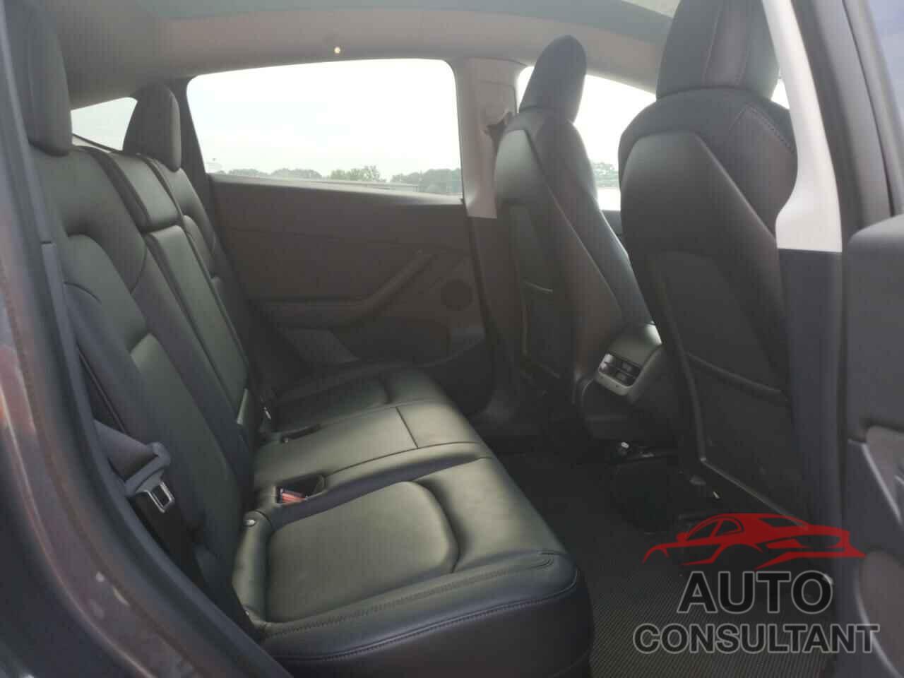 TESLA MODEL Y 2020 - 5YJYGDEF8LF001406