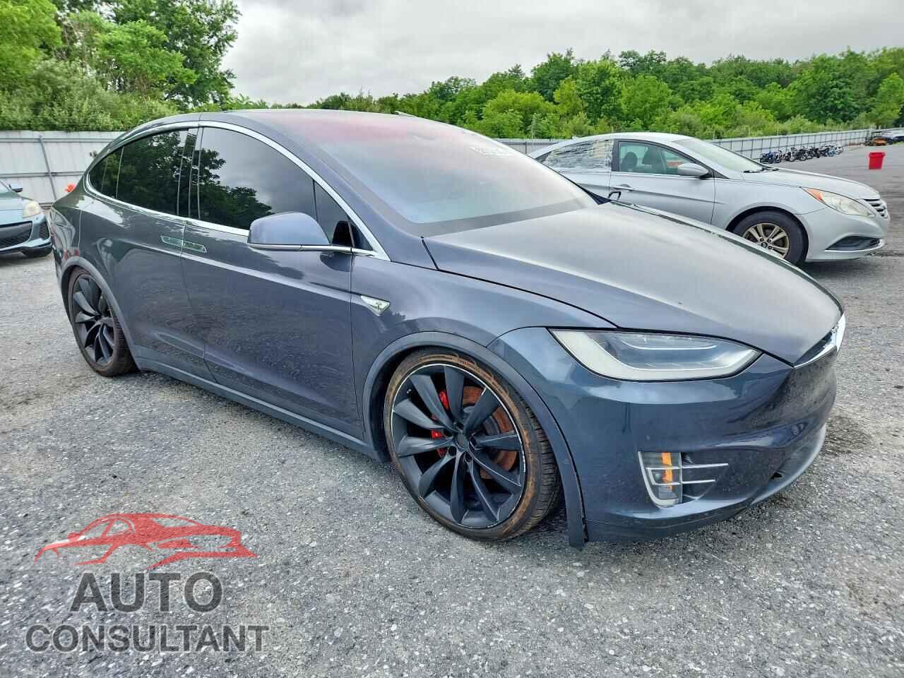 TESLA MODEL X 2016 - 5YJXCBE44GF016355