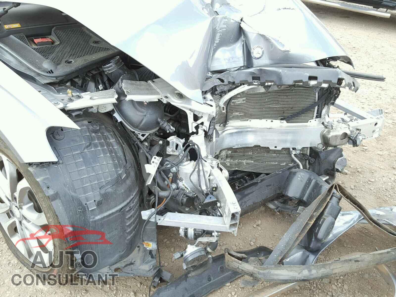 MERCEDES-BENZ C CLASS 2015 - 55SWF4JB2FU060077