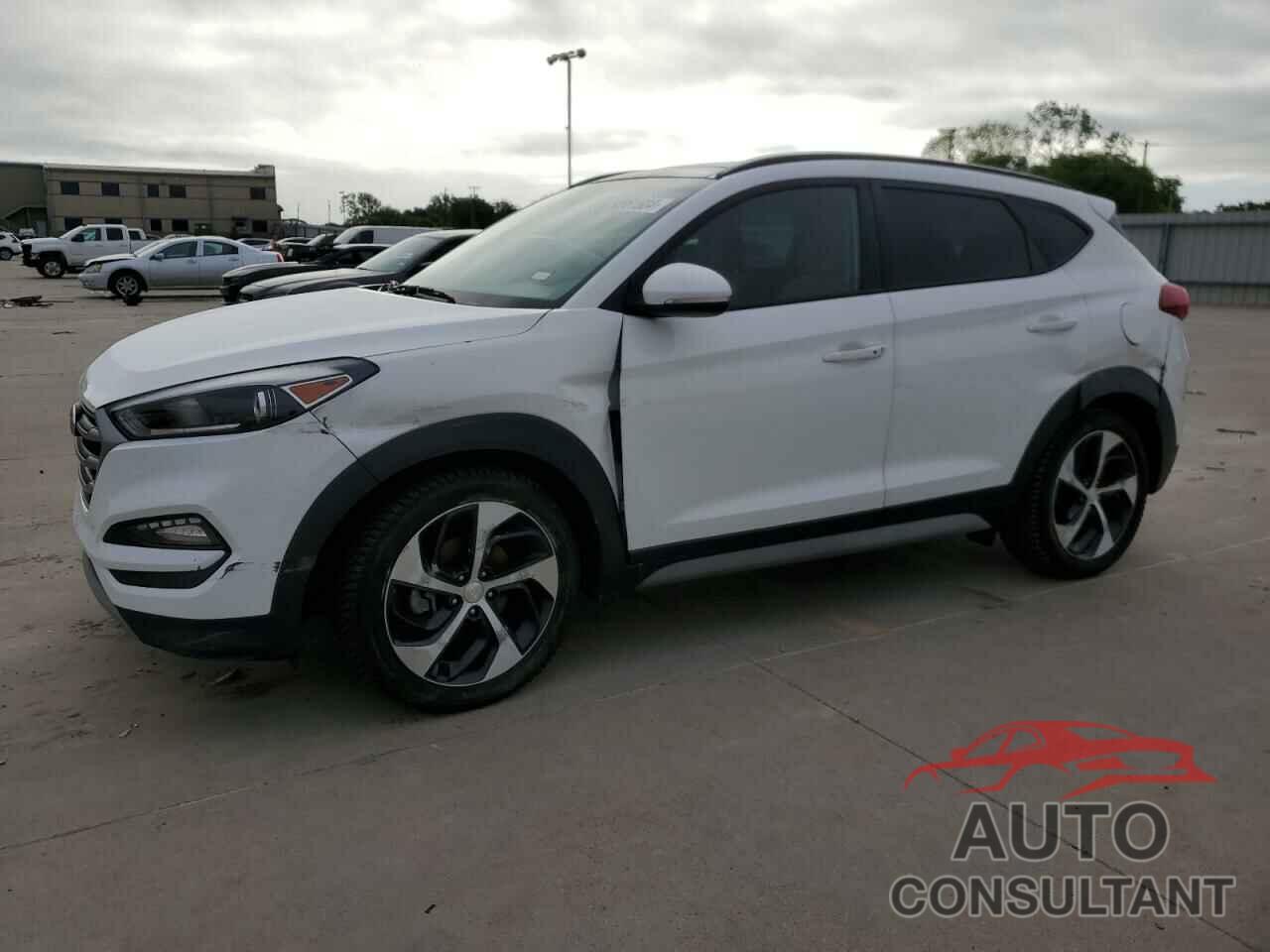 HYUNDAI TUCSON 2018 - KM8J3CA25JU794173