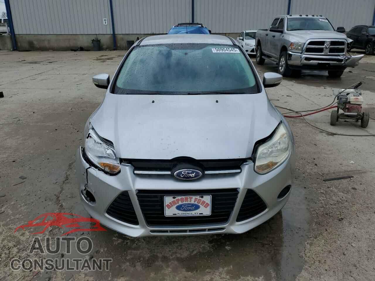 FORD FOCUS 2014 - 1FADP3F29EL217615