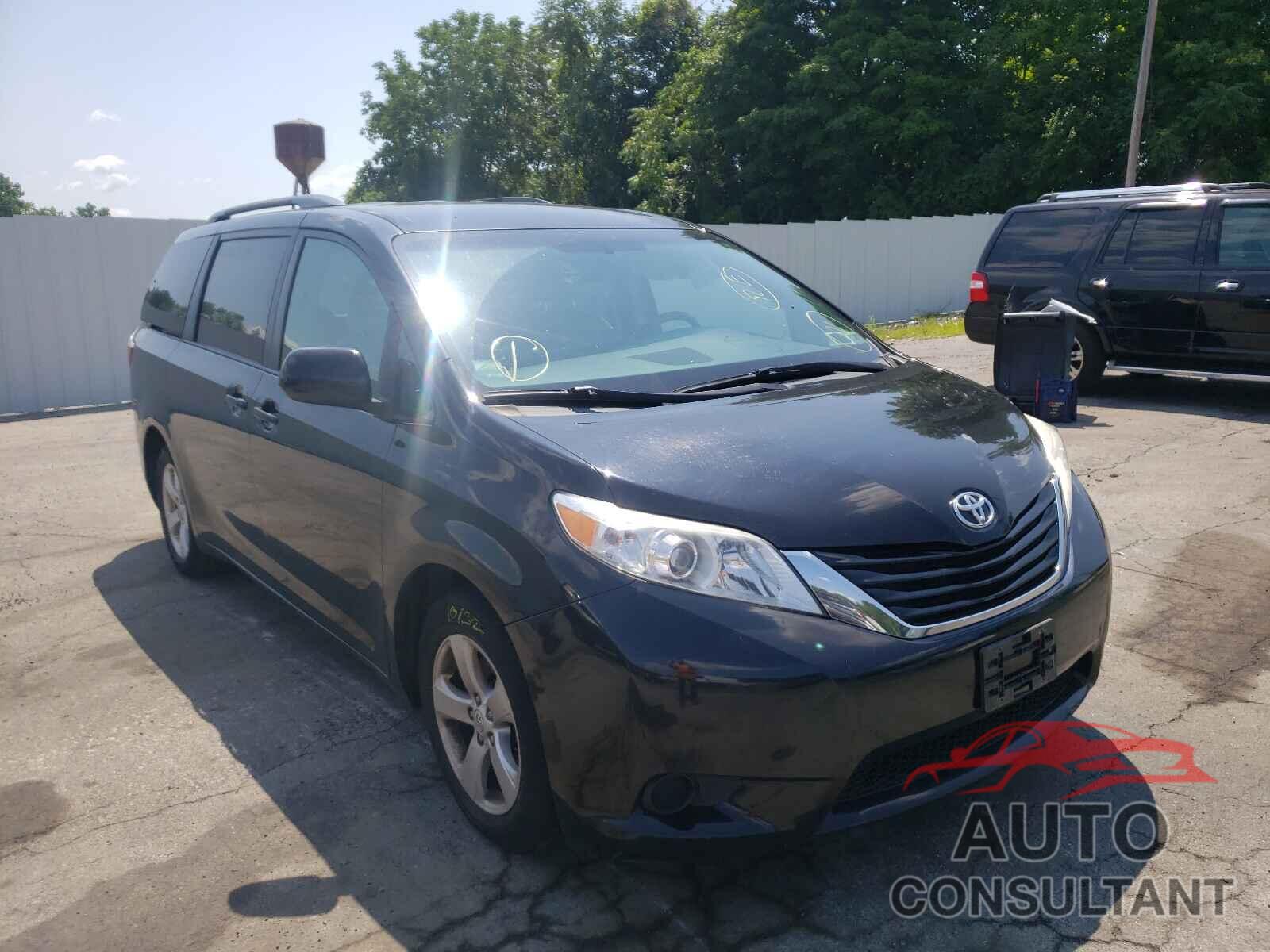 TOYOTA SIENNA 2016 - 5TDKK3DC1GS703963