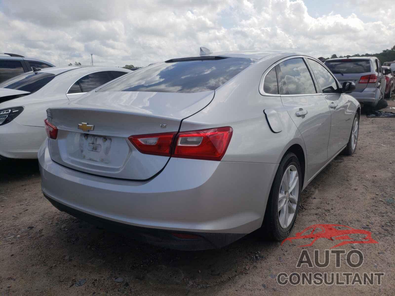 CHEVROLET MALIBU 2016 - 1G1ZE5ST4GF273763