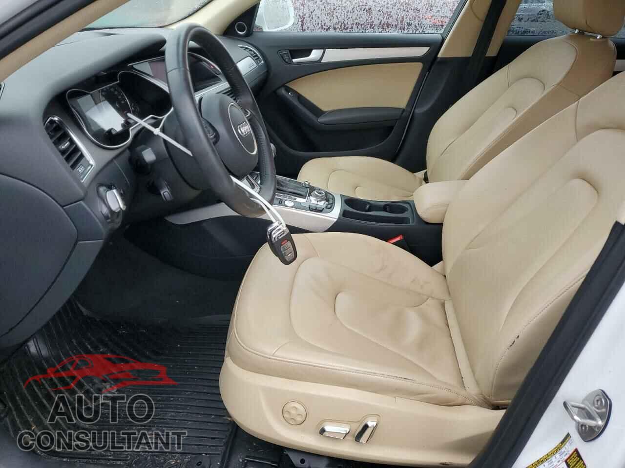 AUDI A4 2013 - WAUKFCFL1DA178779