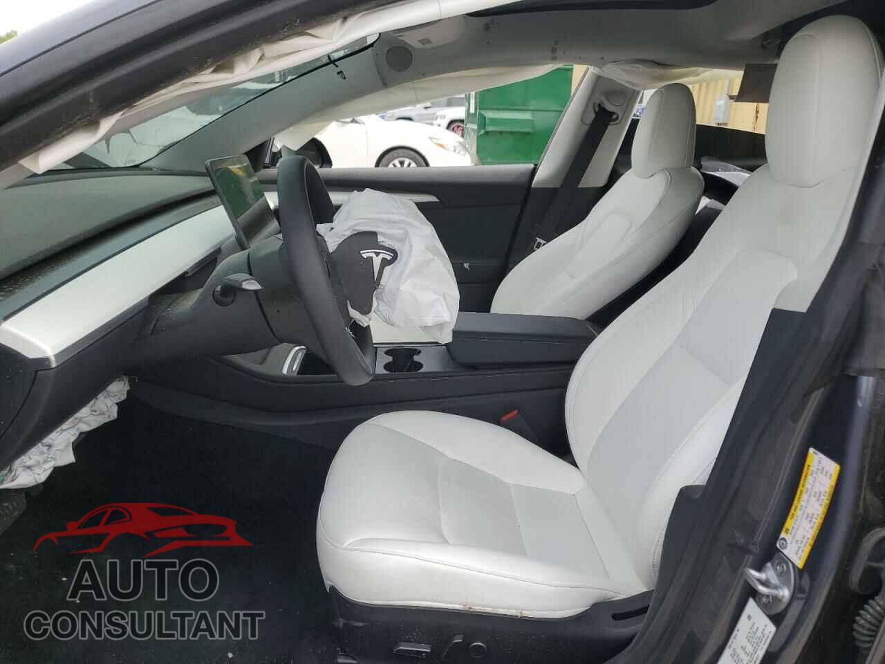 TESLA MODEL 3 2023 - 5YJ3E1EBXPF663912