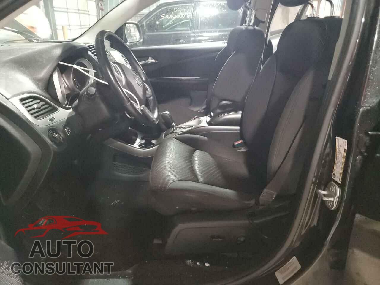 DODGE JOURNEY 2015 - 3C4PDCBB1FT621004