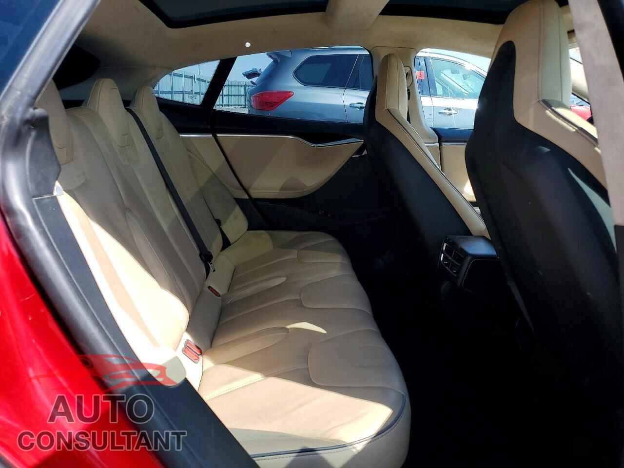 TESLA MODEL S 2014 - 5YJSA1H12EFP36519