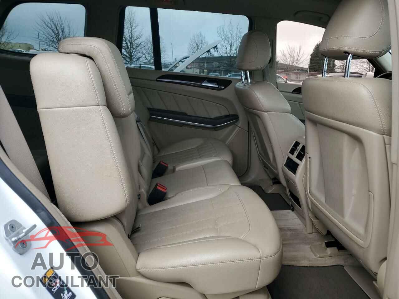 MERCEDES-BENZ GL-CLASS 2014 - 4JGDF2EE8EA312015