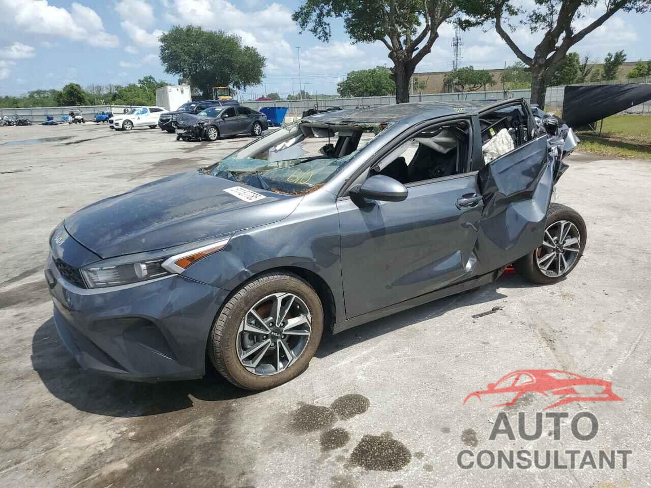 KIA FORTE 2023 - 3KPF24AD5PE652076