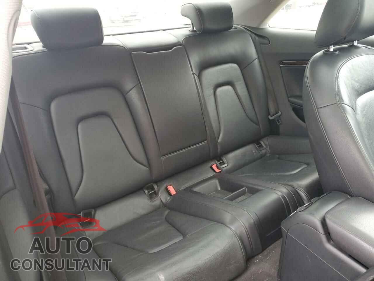 AUDI A5 2012 - WAULFAFRXCA005757