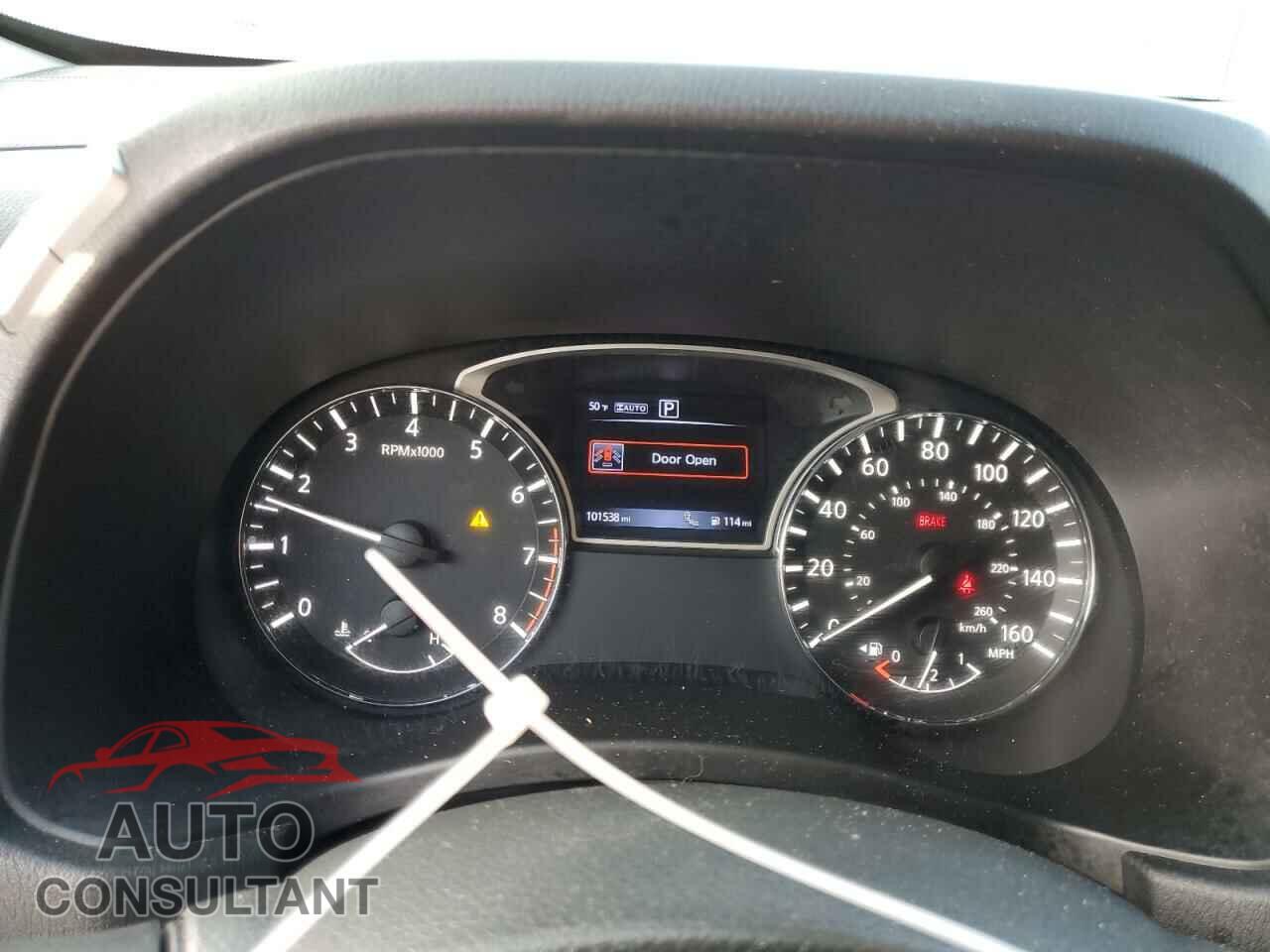 NISSAN PATHFINDER 2017 - 5N1DR2MM4HC676666