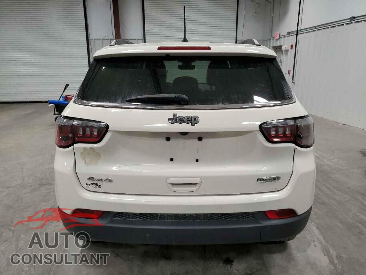 JEEP COMPASS 2018 - 3C4NJDBB1JT478909