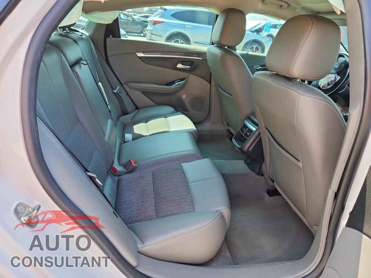 CHEVROLET IMPALA 2018 - 2G1105S32J9130077