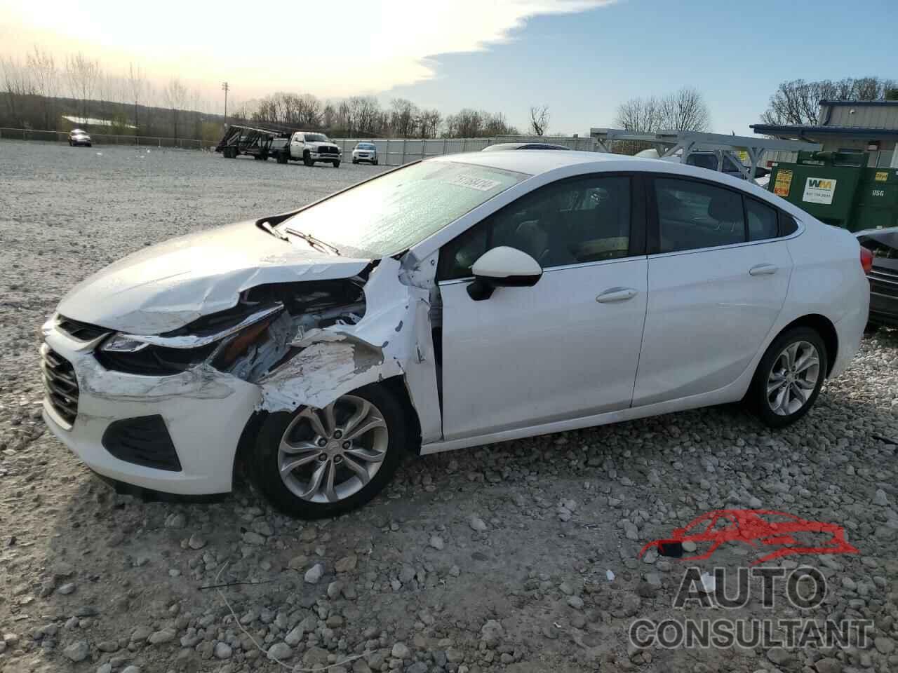 CHEVROLET CRUZE 2019 - 1G1BE5SM3K7143227