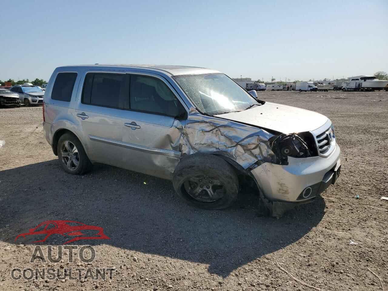 HONDA PILOT 2013 - 5FNYF3H52DB009700