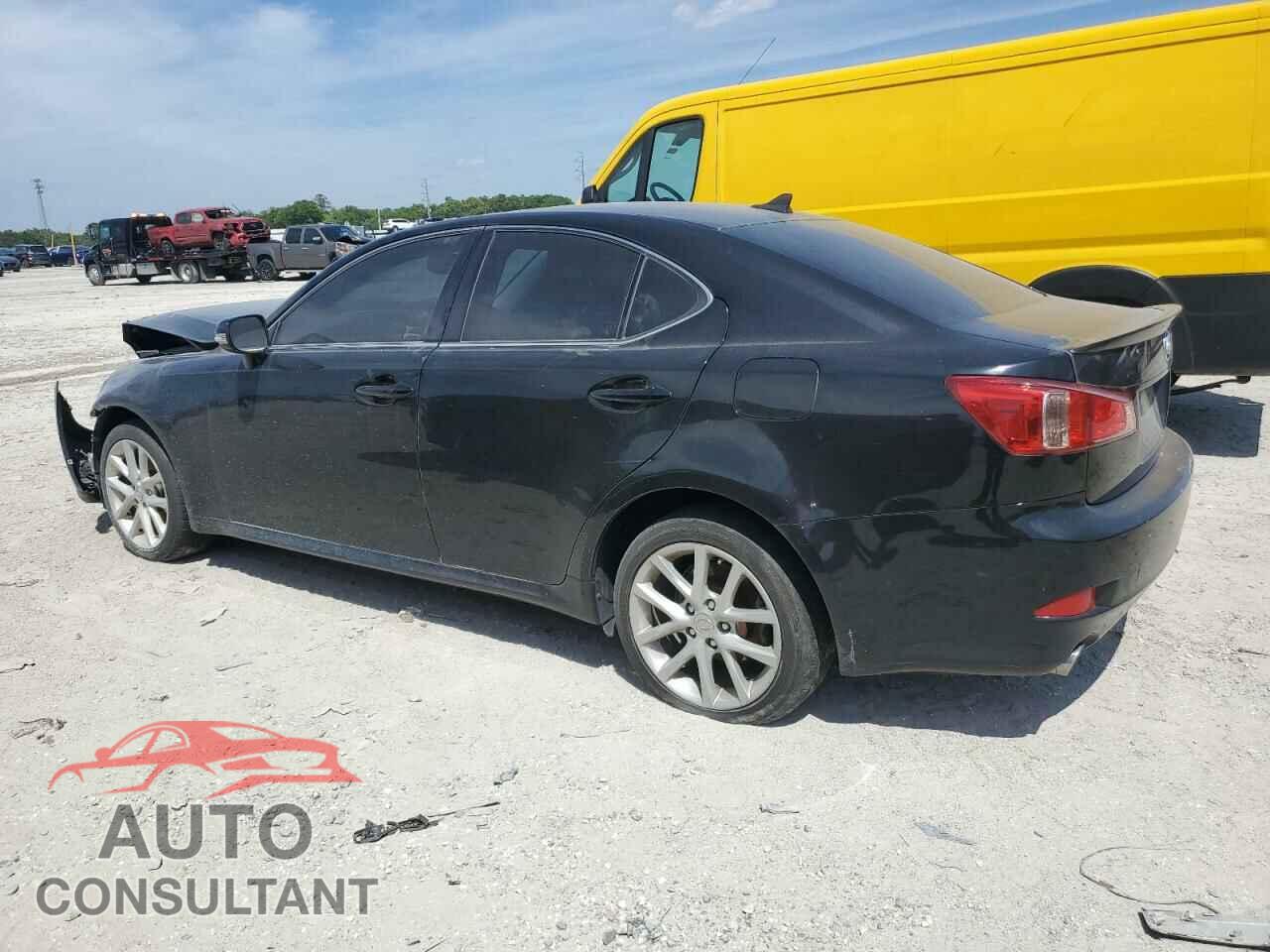 LEXUS IS 2012 - JTHCF5C24C5053795